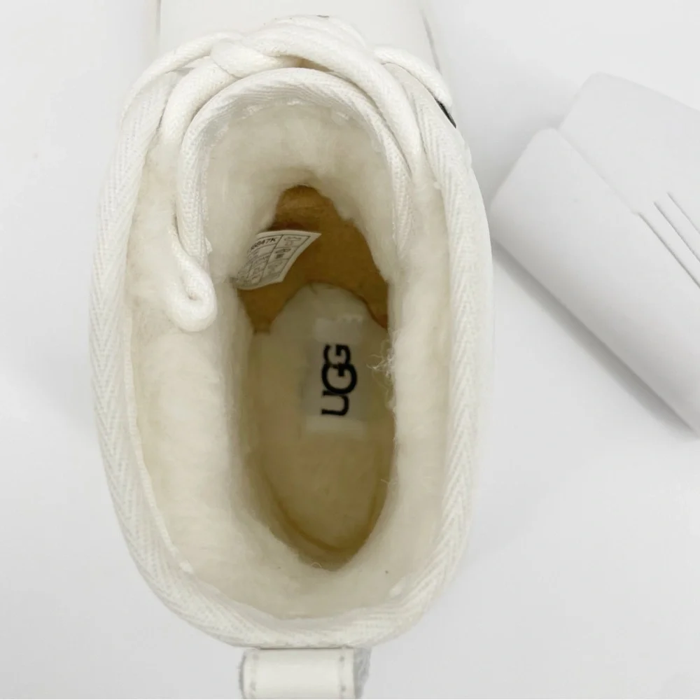 Ugg Girls White Sherpa Sheepskin Lined Chukka Lace Up Tie Boots Shoes Neumel II
